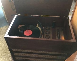 Vintage Turntable and Radio