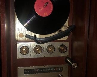 High Fidelity Philco Radio Record Player Console