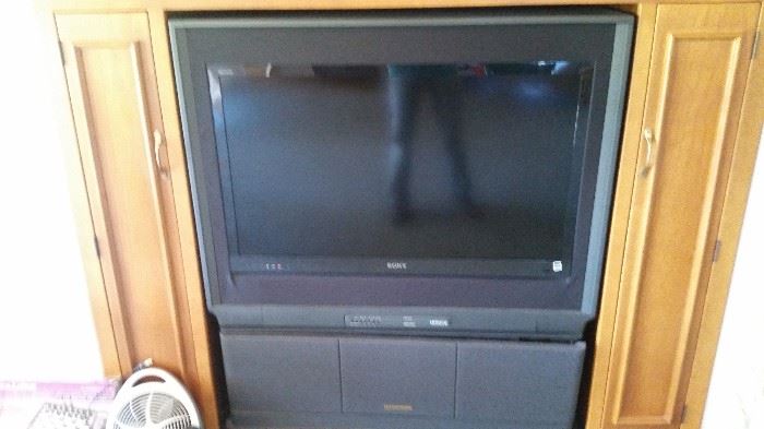 TV with Speakers