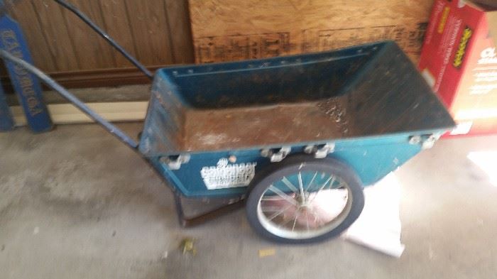 Old wheel cart