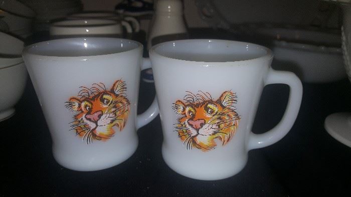Fire King Esso/Exxon, "Put a Tiger in Your Tank" Mugs
