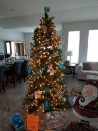 Christmas tree plus ornaments