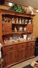 Maple Hutch, Angels, Crystal, Quilted Pig