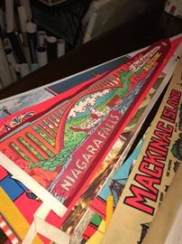 1970S VINTAGE PENNANTS