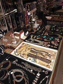 TONS OF DESIGNER JEWELRY, STERLING SILVER AND VINTAGE JEWELRY 