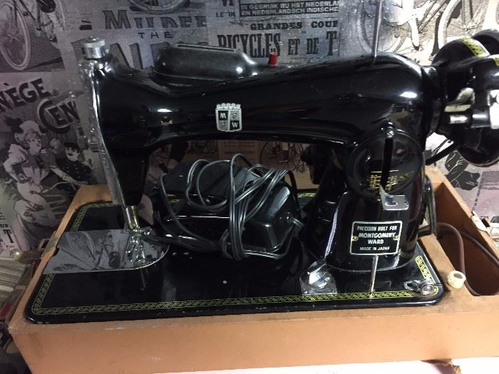 Sewing machine Portable