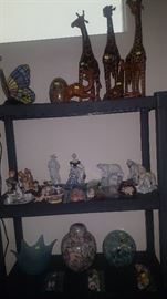 Giraffes, Butterfly Accent Light, Vase, Figurines, Glass Bowl, Vase &  Large Aqua Ball