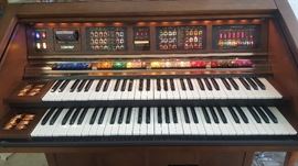 Lowery Organ Model G565, July 1989