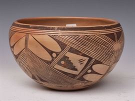 Hopi Polychromed Indian Pot
Description	
5 1/4" high, 8 1/2" diameter    Bid on-line November 10th -15th at www.fairfieldauction.com