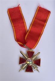 Russian Enamel 14k Gold Medal
St. Anne, 3rd class
Military Division
35 mm
in a fitted box   Bid on-line November 10th -15th at www.fairfieldauction.com