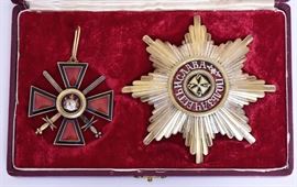 Russian Enamel Silver Medal Set
St. Vladimir, 1st Class
"IH" with Breast Star
Military Division
53 mm and 100 mm
in a fitted box    Bid on-line November 10th -15th at www.fairfieldauction.com