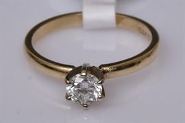 14k Gold Diamond Solitaire Ring
approximately .45 ct center stone
ring size 6 1/4, 1.4 dwt gross