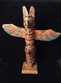 Khitinat Totem Pole 