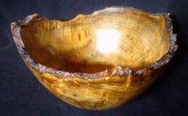  Myrtle Burl Bowl By Vicente Garrido