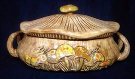 Mushroom Turine Vintage 