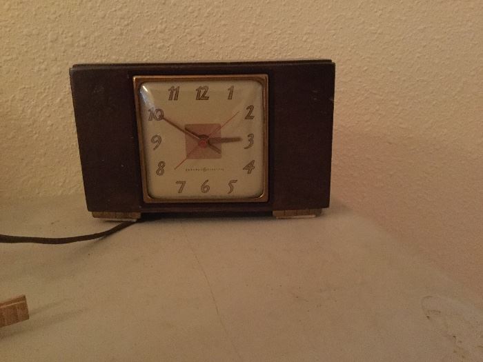 MCM General Electric clock in working condition