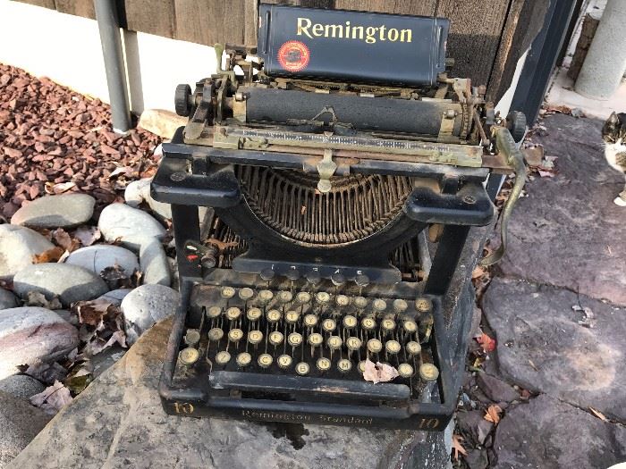 Vintage typewriter- Remington #10 standard', complete, rubber feet intact.