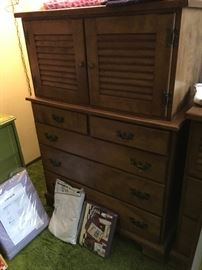 Thomasville Chest of Drawers