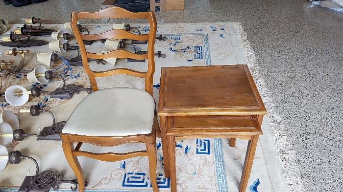 Large Oriental Rug, Chair & Table