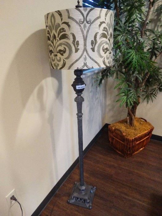 Nice floor lamp w/ decorative shade