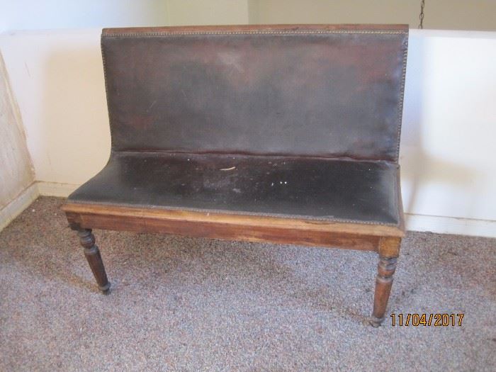 Nice bench with leather seat