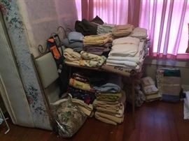 Lots of sheets, pillow cases, blankets, comforters & more