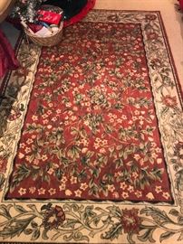 FLORAL WOOL RUG