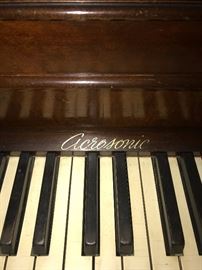 BALDWIN ACROSONIC PIANO