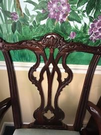 THOMASVILLE CHIPPENDALE MAHOGANY TABLE AND BALL / CLAW FEET CHAIRS