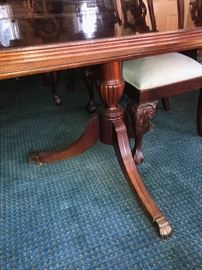 THOMASVILLE CHIPPENDALE MAHOGANY TABLE AND BALL / CLAW FEET CHAIRS