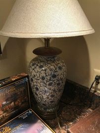 FREDERICK COOPER BLUE FLORAL LAMP