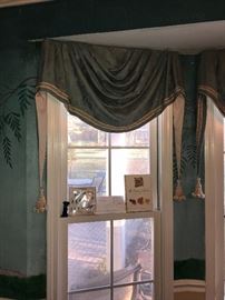 CUSTOM MADE VALANCES -WINDOW TREATMENTS