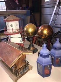 LANTERNS / BIRD HOUSES