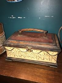 DECORATIVE METAL BOX