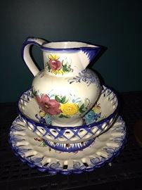 ITALIAN HAND-PAINTED BOWL AND PITCHER SET