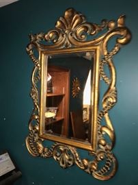 ORNATE GOLDEN MIRROR