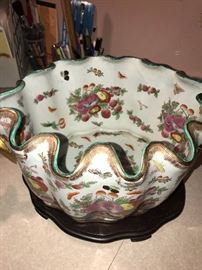 ASIAN HAND-PAINTED FOOT BATH BOWL