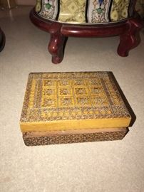 WOODEN BOX