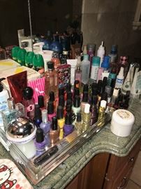 NAIL POLISHES