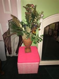 FAUX FLOWER ARRANGEMENT