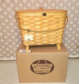 Peterboro knitting basket with box 