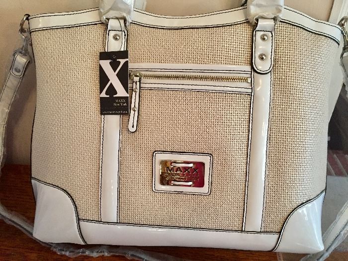 Maxx NY purse 