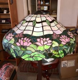 Shade on faux-Tiffany new floor lamp with box