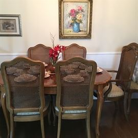 Thomasville dining ensemble in Pecan wood