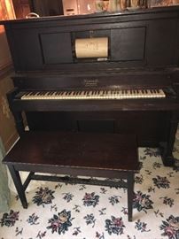 ANTIQUE HENRICKS UPRIGHT PLAYER PIANO