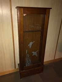 GUN CABINET