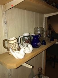 COLLECTIBLE MUGS / GLASSWARE
