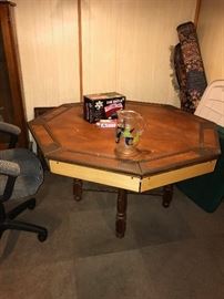 POKER GAME TABLE