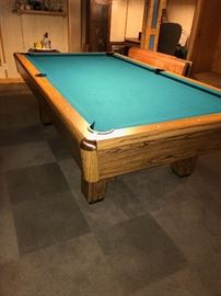 THE PLAYER IMPERIAL INTERNATIONAL POOL TABLE