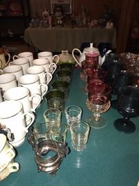 VINTAGE GLASSWARE AND DEPRESSION GLASS